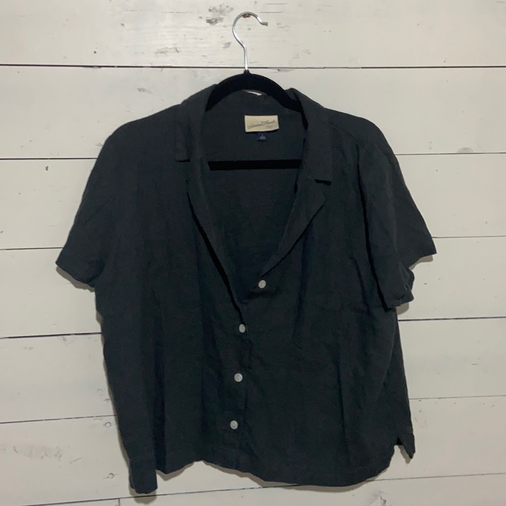 Universal Thread 100% Linen Button Down